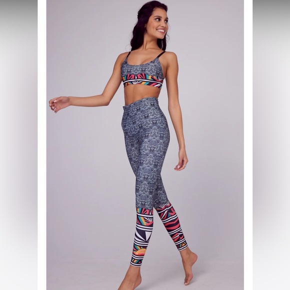 New Free People Movement Onzie Ritual Bra Leggings Set Size Small - Picture 6 of 13
